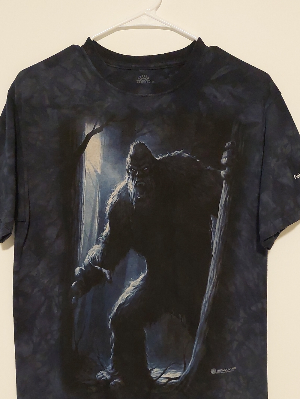 2012 The Mountain Dark Blue Bigfoot Short Sleeved Graphic T-shirt EUC Size M